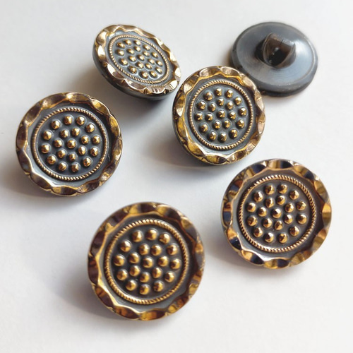 ベルタ 灰色｜チェコ Vintageガラスボタン 18mm 1個 Nr.cz232 ボタン