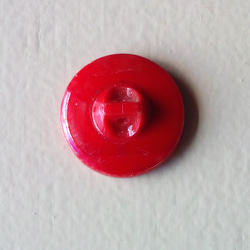 ベルタ 赤｜チェコ Vintageガラスボタン 18mm 1個  Nr.cz019 3枚目の画像