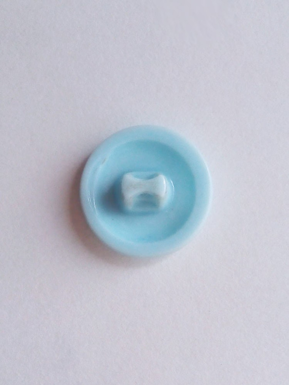 リボンの子猫 ブルー｜ヴィンテージボタン 13mm 3個セット（日本製デッドストック）Nr.rb067 4枚目の画像
