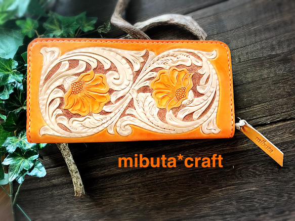 Happy flowers carving long wallet orange  Sale 5枚目の画像