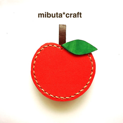 りんごちゃんのブローチ オレンジ色 2枚目の画像