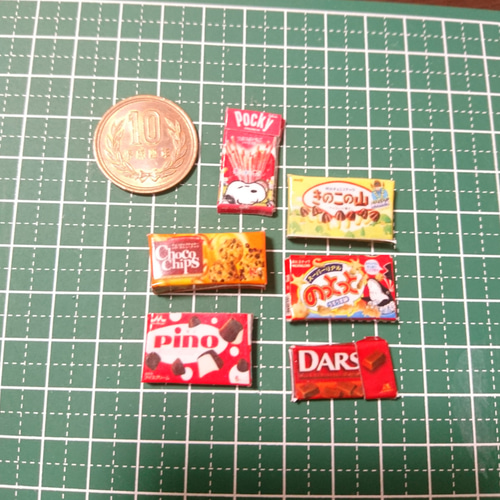 【未開封】グリコ♡お菓子ミニチュアストラップ　コンプリート　希少　全5種 ミニチュア☆お菓子箱☆6個セット ① おもちゃ・人形 R 通販