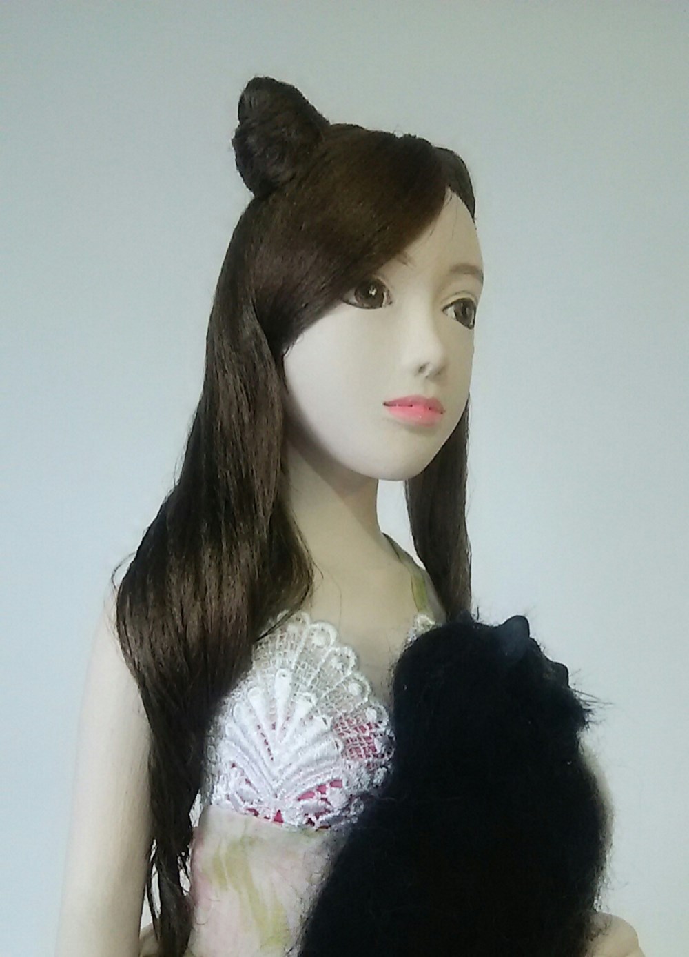 森の妖精を抱く