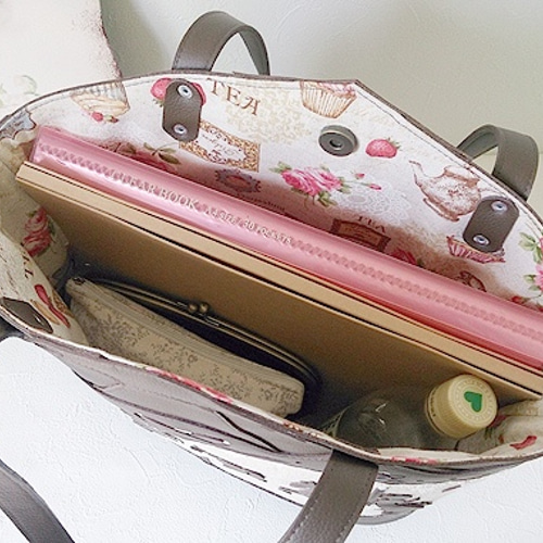 受注制作］ ＊A4サイズ＊ マロンチョコ色のメリーゴーランドバッグ