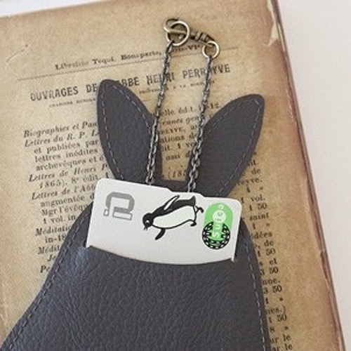 受注制作］ おすましうさぎのパスケース・クロ パスケース・定期入れ