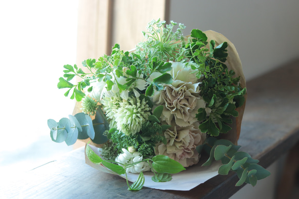 生花ブーケ　グリーン　誕生日　ウエディング　結婚式　花束　ブーケ 2枚目の画像