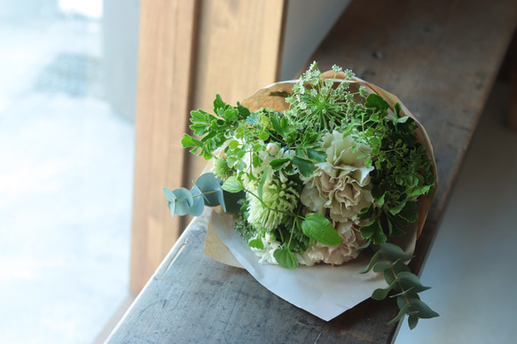 生花ブーケ　グリーン　誕生日　ウエディング　結婚式　花束　ブーケ 3枚目の画像