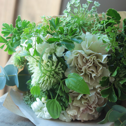 生花ブーケ　グリーン　誕生日　ウエディング　結婚式　花束　ブーケ 5枚目の画像