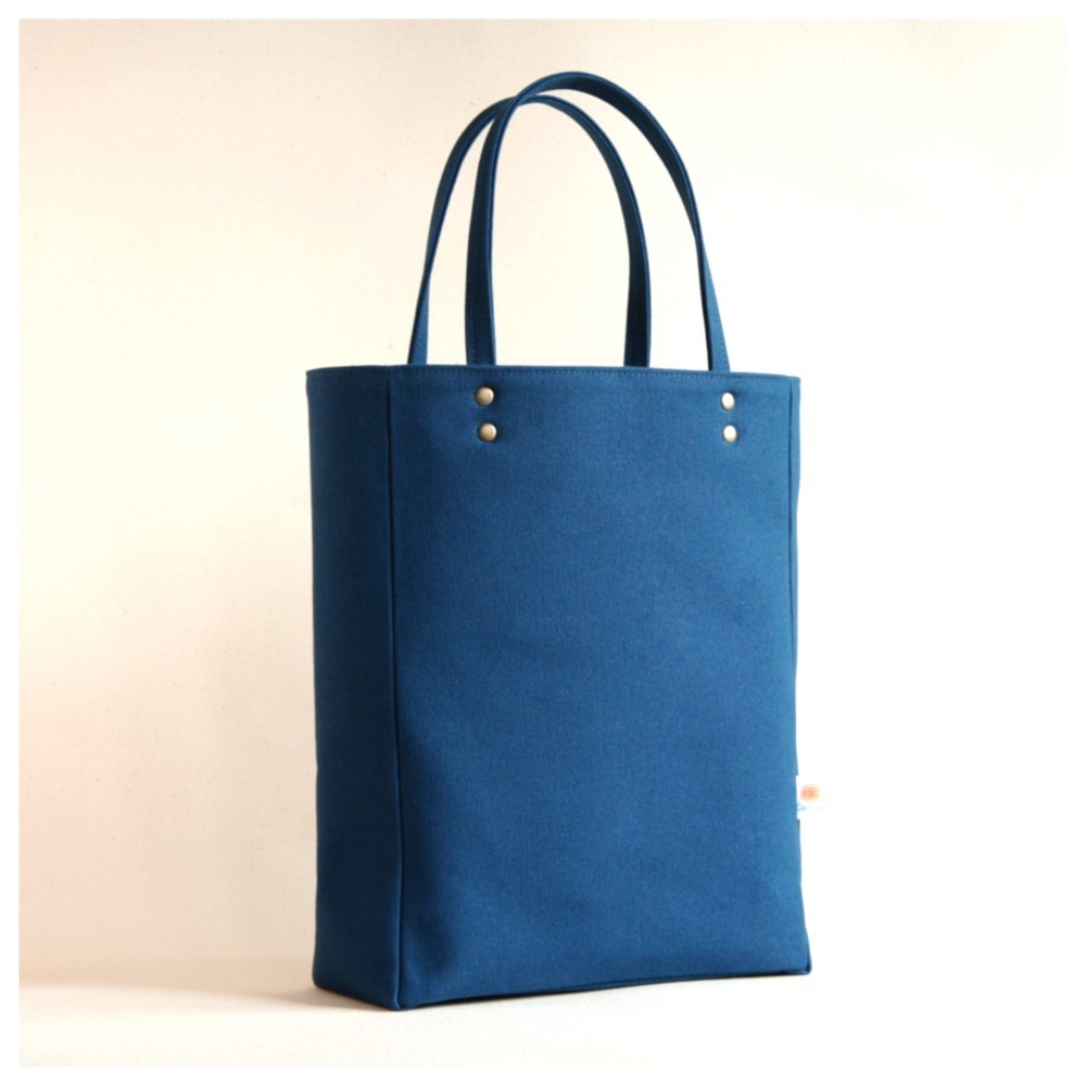 帆布のペーパーバッグトート（ネイビーブルー）《受注制作》 [ 紺 青 ブルー トートバッグ 帆布トート キャンバス ]
