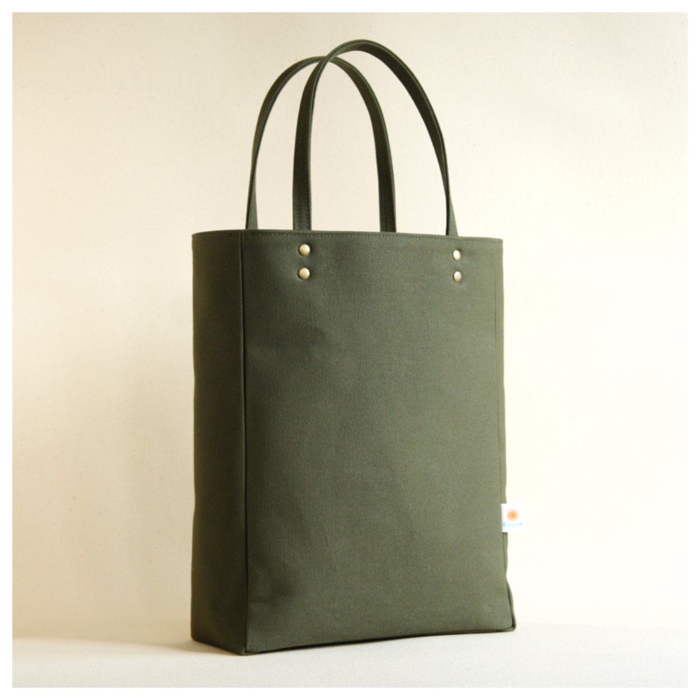 【特集掲載】帆布のペーパーバッグトート（カーキ）《受注制作》 [ オリーブグリーン トートバッグ 帆布トート ]