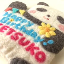 【名入れ】お誕生日♡パンダのフェルトミトン☆オーダー 2枚目の画像