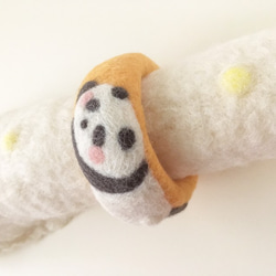 育てるパンダのバングル♡ゴールデンイエロー☆羊毛フェルトアクセサリー 3枚目の画像