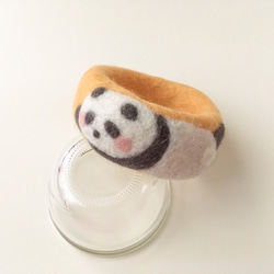 育てるパンダのバングル♡ゴールデンイエロー☆羊毛フェルトアクセサリー 6枚目の画像
