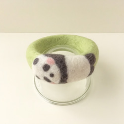 育てるパンダのバングル♡イエローグリーン☆羊毛フェルトアクセサリー 6枚目の画像