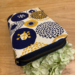 送料無料 ♪ 北欧 和風 ミックスフラワー ♡ L字ファスナー ジャバラ マルチケース Sサイズ 6枚目の画像