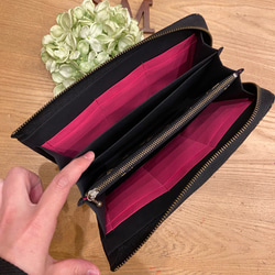 送料無料 ♪ 黒地にゴールド さくらんぼ ♡ L字ファスナー ジャバラ マルチケース Mサイズ 4枚目の画像