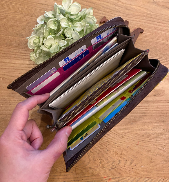 送料無料 ♪ 北欧 和風 ミックスフラワー ♡ L字ファスナー ジャバラ マルチケース Sサイズ 2枚目の画像