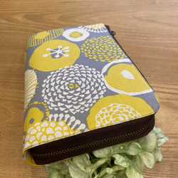 送料無料 ♪ 北欧 和風 ミックスフラワー ♡ L字ファスナー ジャバラ マルチケース Sサイズ 6枚目の画像