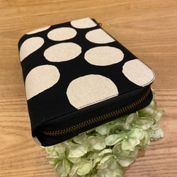 送料無料 ♪ 手描き調 大きなドット ♡ L字ファスナー ジャバラ マルチケース Sサイズ 6枚目の画像