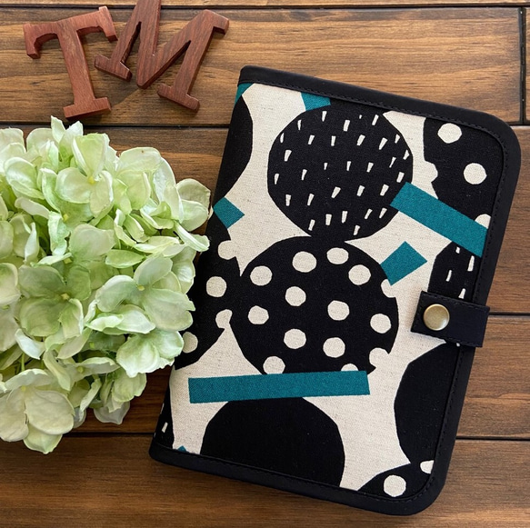 送料無料 ♪ 北欧 メロン コロコロ ♪ お洒落な 母子手帳マルチケース 1枚目の画像