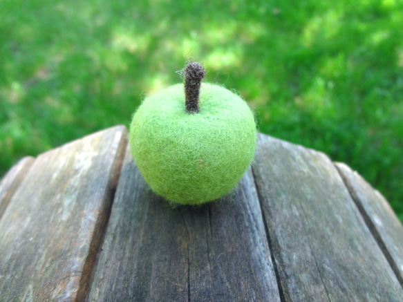 りんごのおきあがりこぼし　(一個の価格です) 4枚目の画像
