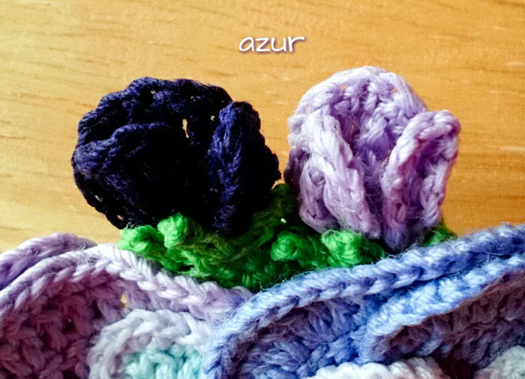 パンジーのコサージュ・ブルー系＋淡い紫 3枚目の画像