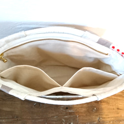 ファスナーポケット付きバッグインバッグ  グレー地リーフ柄 3枚目の画像