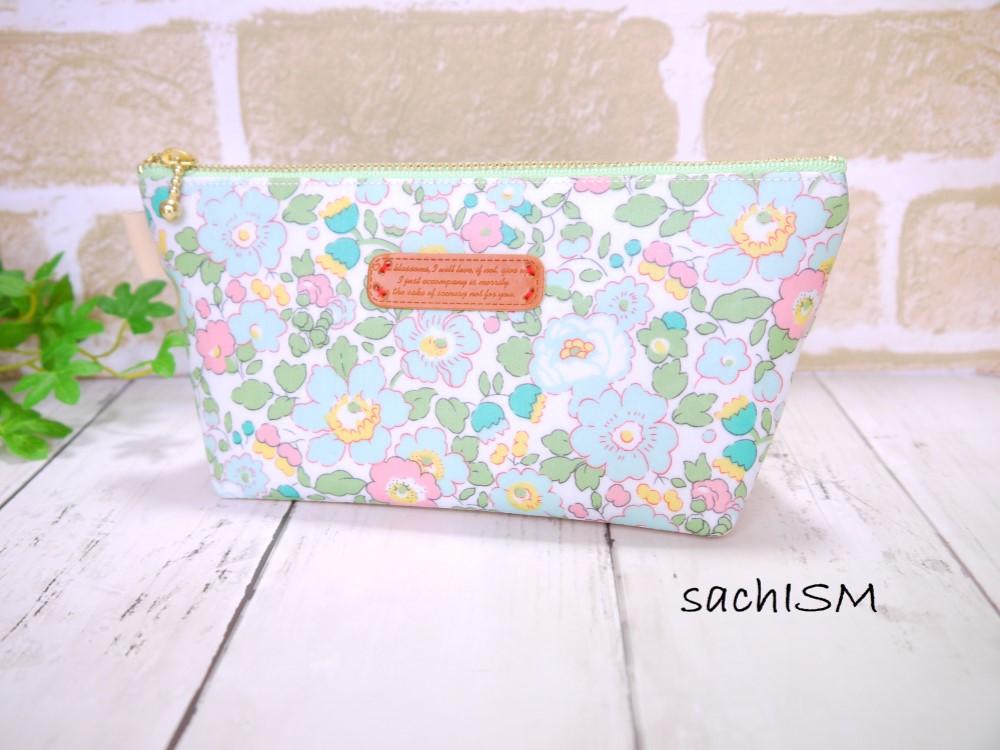 リバティ ボートポーチ ベッツィ ミントグリーン系 ポーチ sachISM