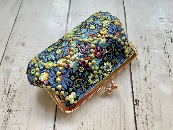 ミナペルホネン 仕切り付きがま口 タンバリン×ストロベリーシーフ