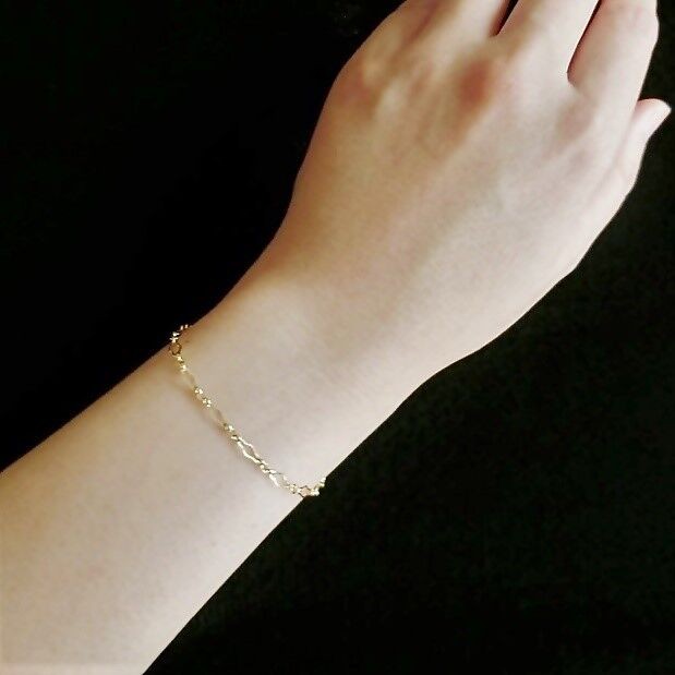 ウェーブデザインチェーンブレスレット(2ケタ数字プレート付き)