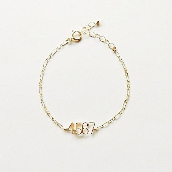 数字(ナンバー)4ケタチェーンブレスレット