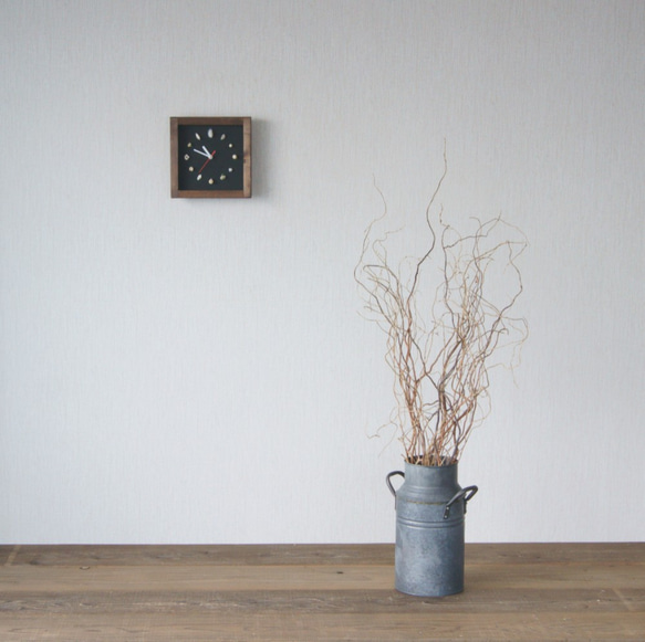 【クリーマ限定】ドライフラワーと木の実の時計　 3枚目の画像