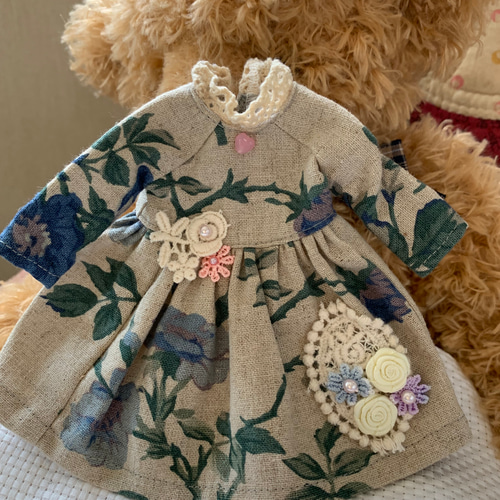 ♡ブライス　アウトフィット　ワンピース　リネン ブライスアウトフィット リネンレースフラワーワンピース その他