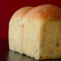プチプチもっちりライ麦食パン 1枚目の画像