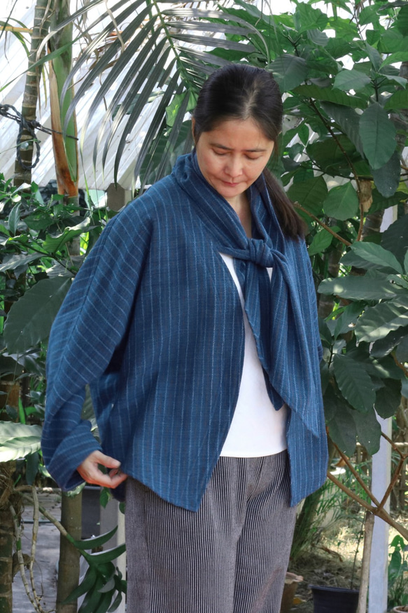 【 春の新作 】 インディゴ・手織り・ドルマンスリーブジャケット 2枚目の画像
