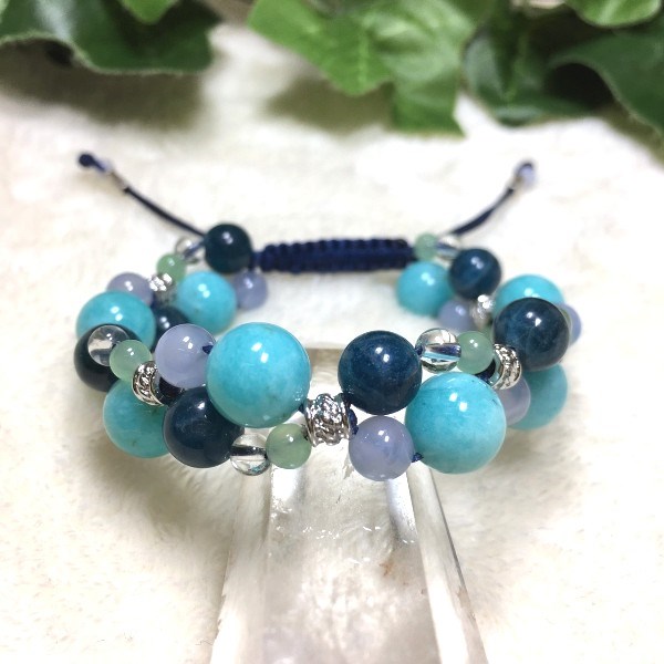 ひも編みブレスレット★ブルー系★人生のステップアップに(アマゾナイト・アパタイト他)天然石