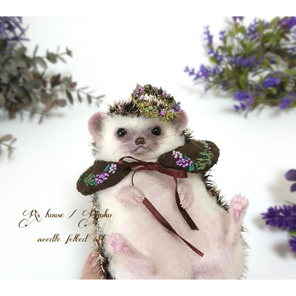 羊毛フェルト人形  『 ハリネズミ  ( hedgehog  ) / 手のひらサイズ ② 』 9枚目の画像