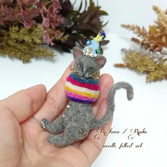 羊毛フェルト 『 小さなサーカス猫  / ① グレchan & サーカステントクルマ 【青】セット 』人形 2枚目の画像