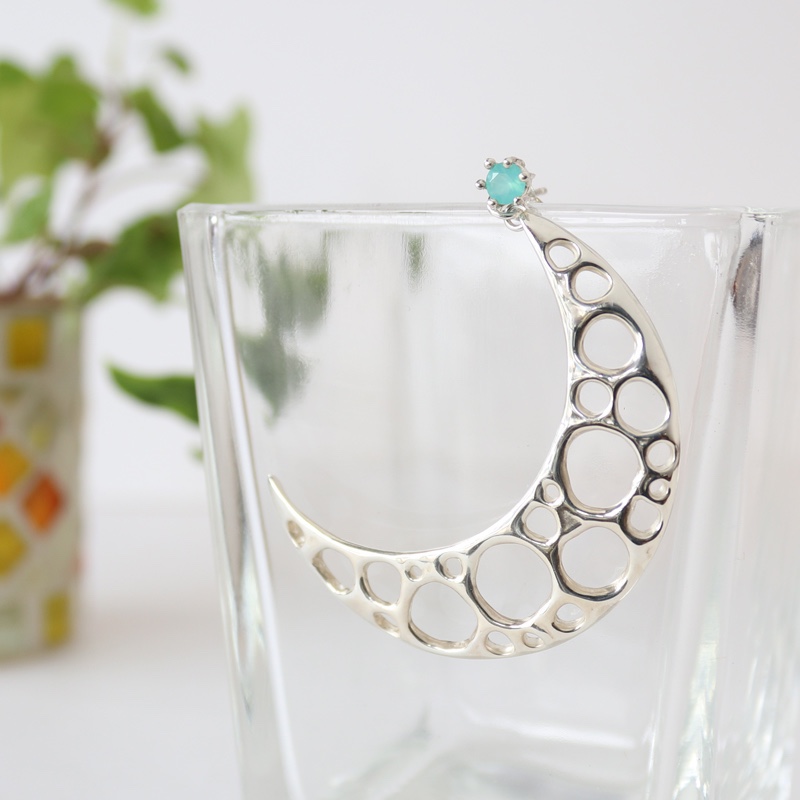 シーブルーカルセドニー シルバー925 ピアスチャーム スタッドピアス 大きな三日月 ■送料無料■