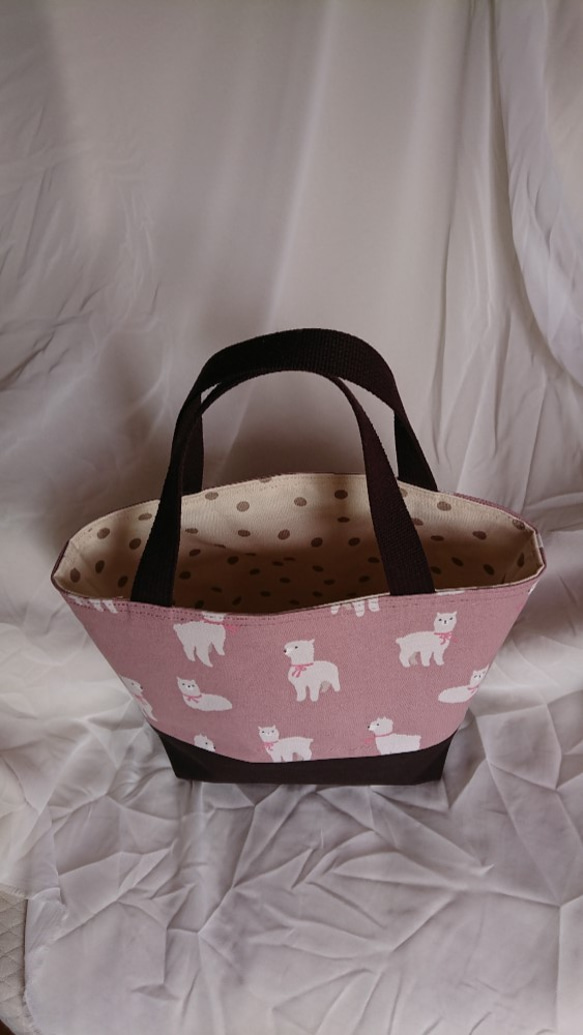 アルパカさんの桜色バッグ 2枚目の画像