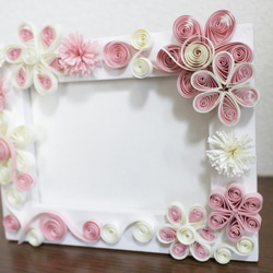 【写真立て】PINK×WHITE  ペーパークイリング～Paper Quilling～ 3枚目の画像