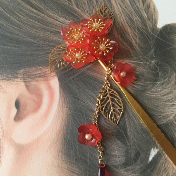 紅梅の1本簪 かんざし髪飾り ゴールド 1枚目の画像