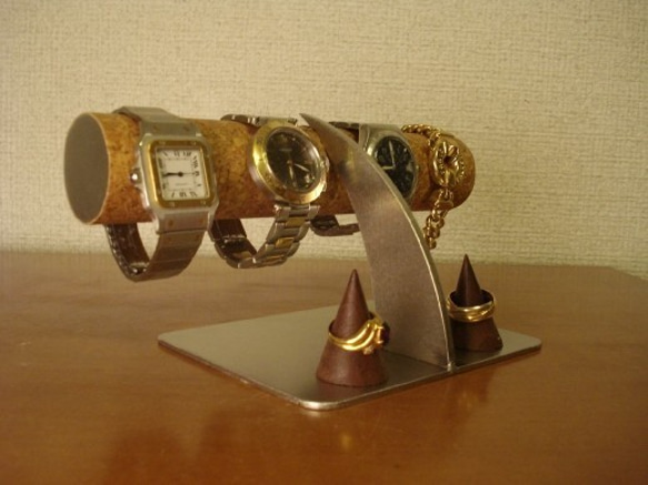 ハロウィンプレゼント木製リングスタンド付き腕時計スタンド 5枚目の画像
