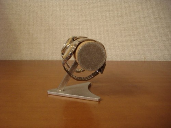ハロウィンプレゼント　2本掛け丸パイプデザイン腕時計スタンド　ak-design 4枚目の画像