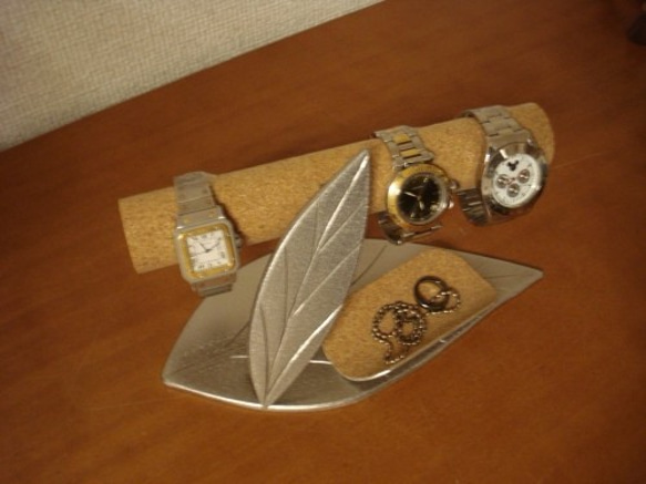 ハロウィンプレゼント　ダブルリーフ小物入れ付き腕時計収納スタンド　トレイ付き 6枚目の画像