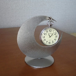 懐中時計スタンド　かわいい三日月懐中時計スタンド　受注製作 6枚目の画像