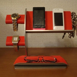 レッド腕時計2本・キー・携帯電話スタンド 《タバコ、ライター、メガネなども置ける大きな小物トレイ付き》　 1枚目の画像