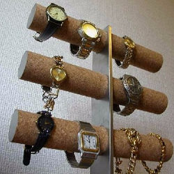 腕時計スタンド　ステンレス製12本掛けインテリア腕時計収納スタンド　丸トレイ 4枚目の画像