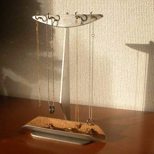 4本掛けネックレススタンドトレイ付き その他インテリア雑貨 AK