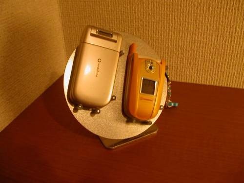 ダブル携帯電話スタンド